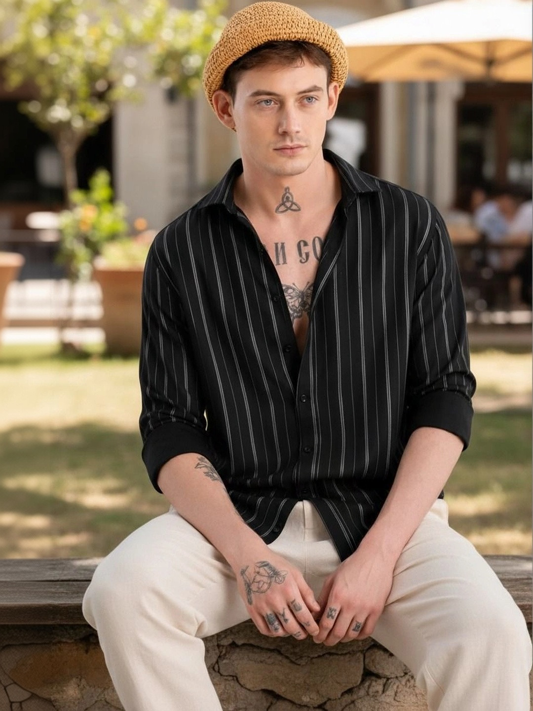 Men's Regular Fit Vertical Striped Casual Shirt