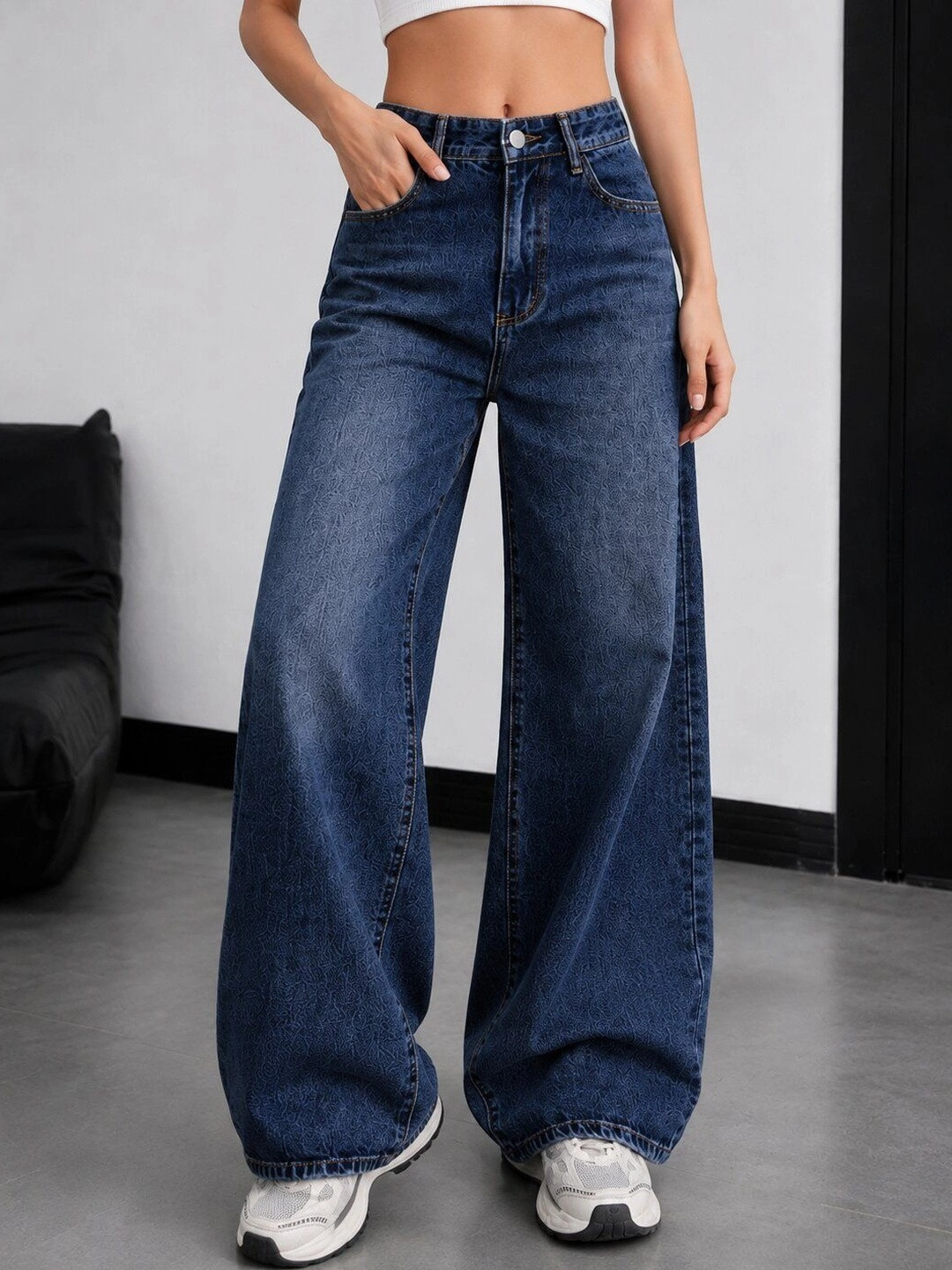 Roadster Women Comfort Wide Leg High-Rise Stretchable Jeans
