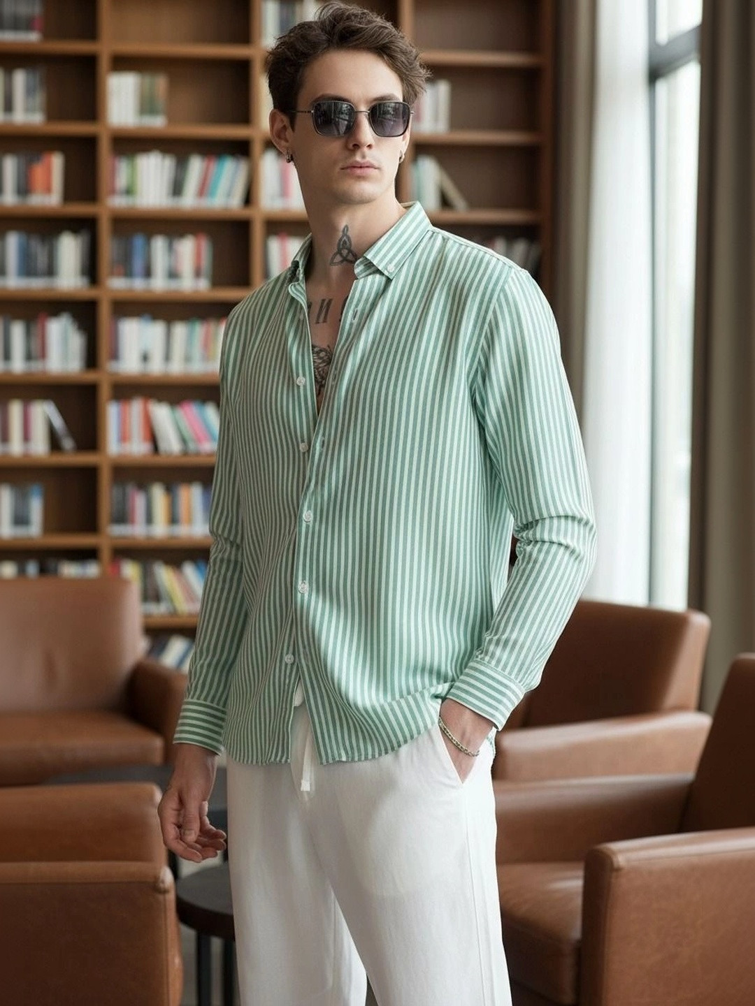 Men's Regular Fit Vertical Striped Casual Shirt