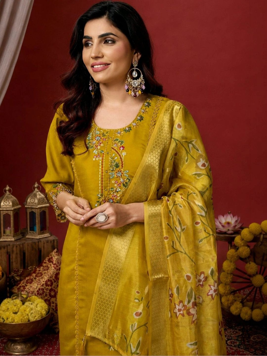 ASILYN Women Ethnic Motifs Embroidered Regular Thread Work Silk Kurta Trousers Dupatta