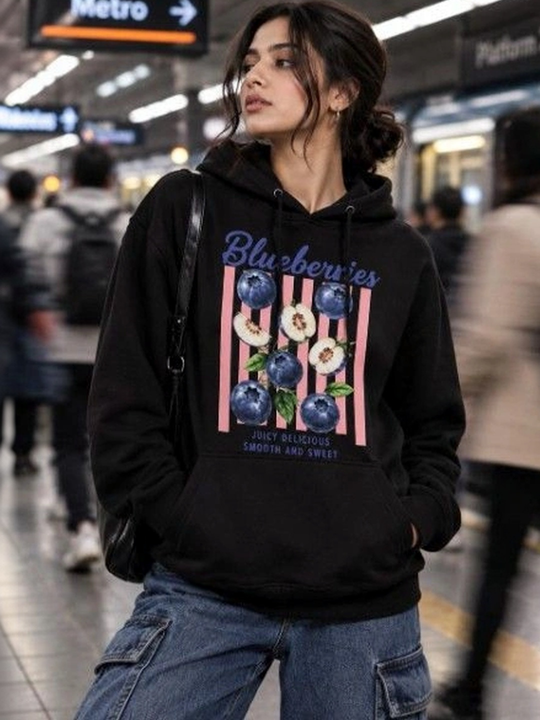 9TUNKI Women Printed Hooded Sweatshirt