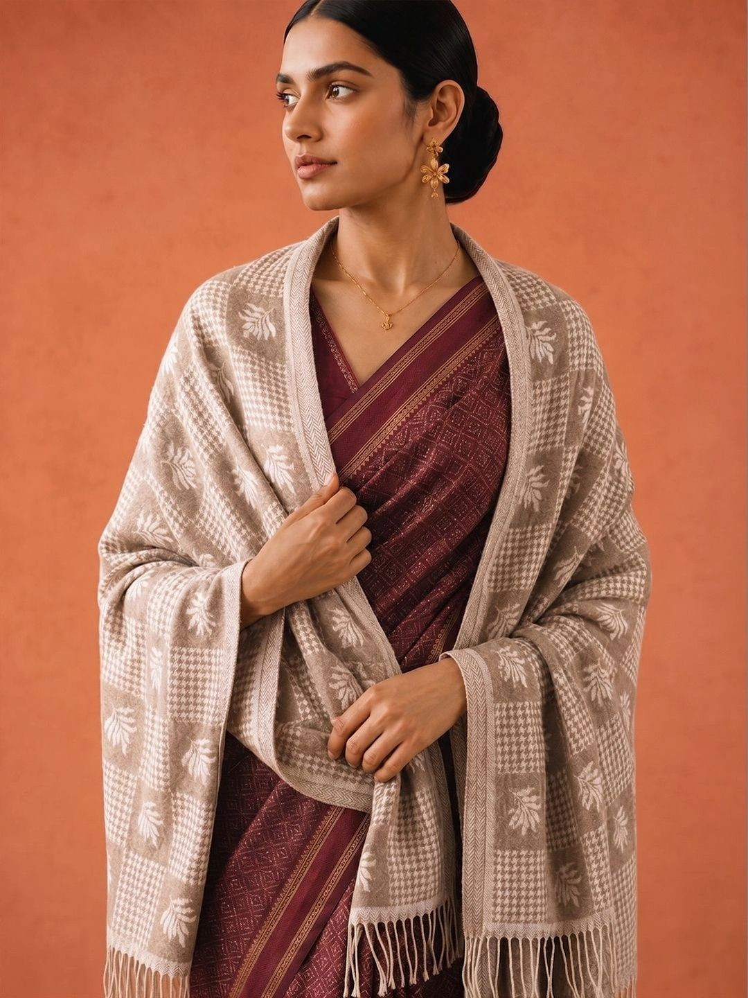SAHASIKA Women Ethnic Leaf Detailing Woven Design Pashmina Tasseled Border Stole