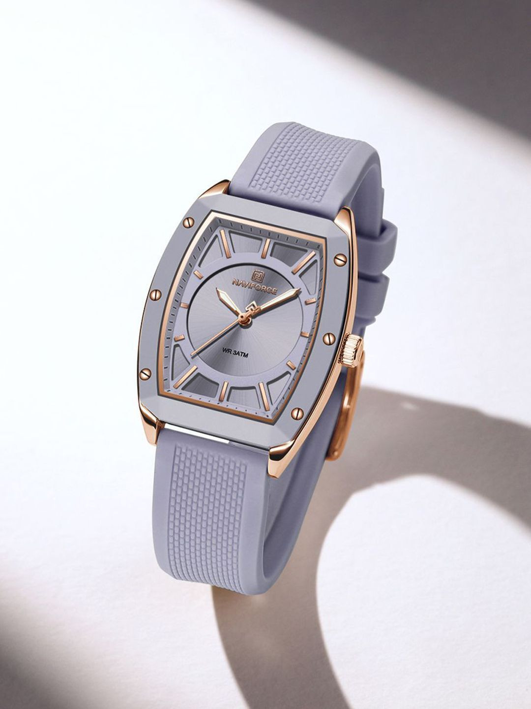 Naviforce Women Dial & Straps Analogue Watch NF5049_RG PE PE