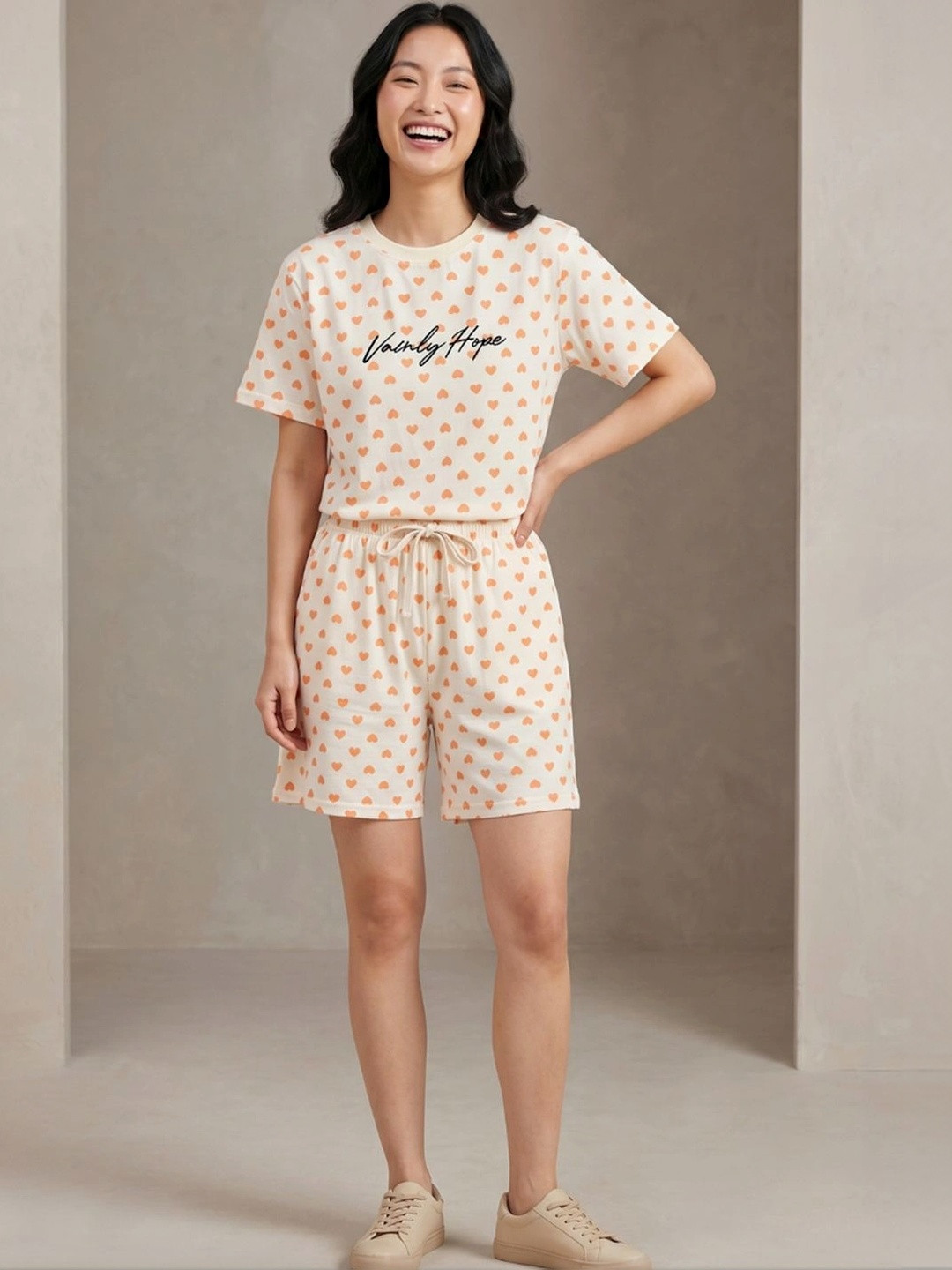 Lugo Women Cream Heart Printed Sleepwear Set