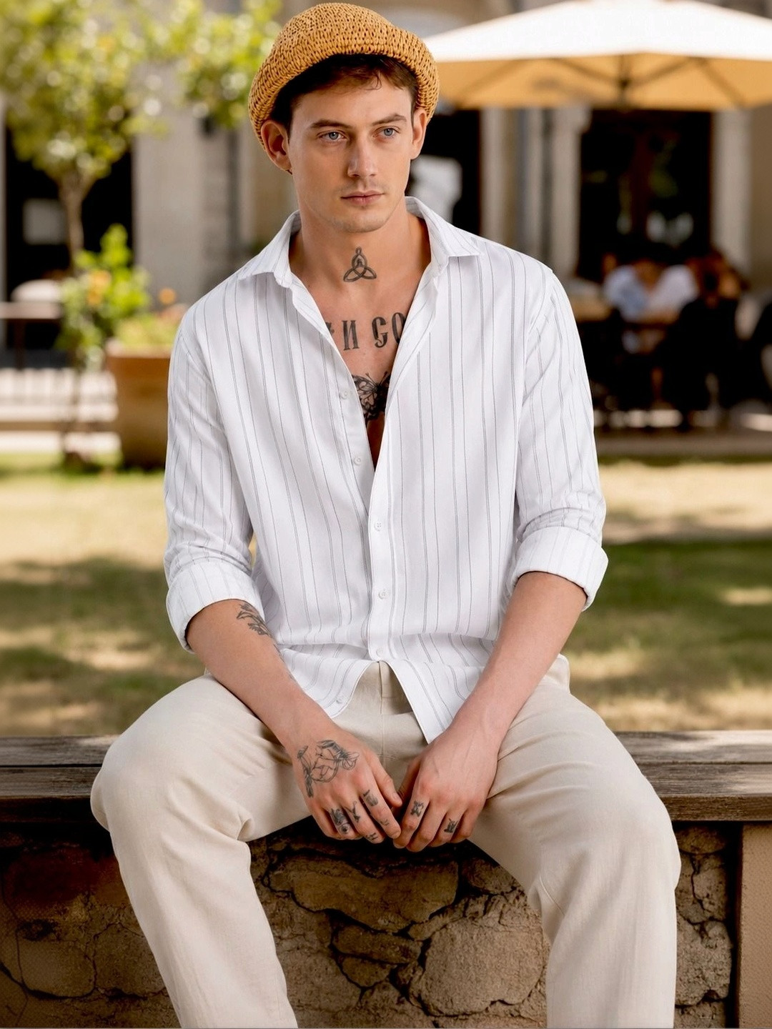 Men's Regular Fit Vertical Striped Casual Shirt