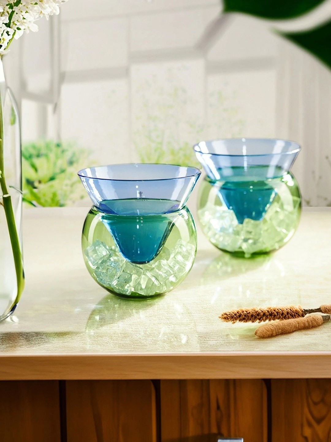 Troveas 2-Pcs Green & Blue Cocktail Glasses With Ice Chiller-190 ml Each