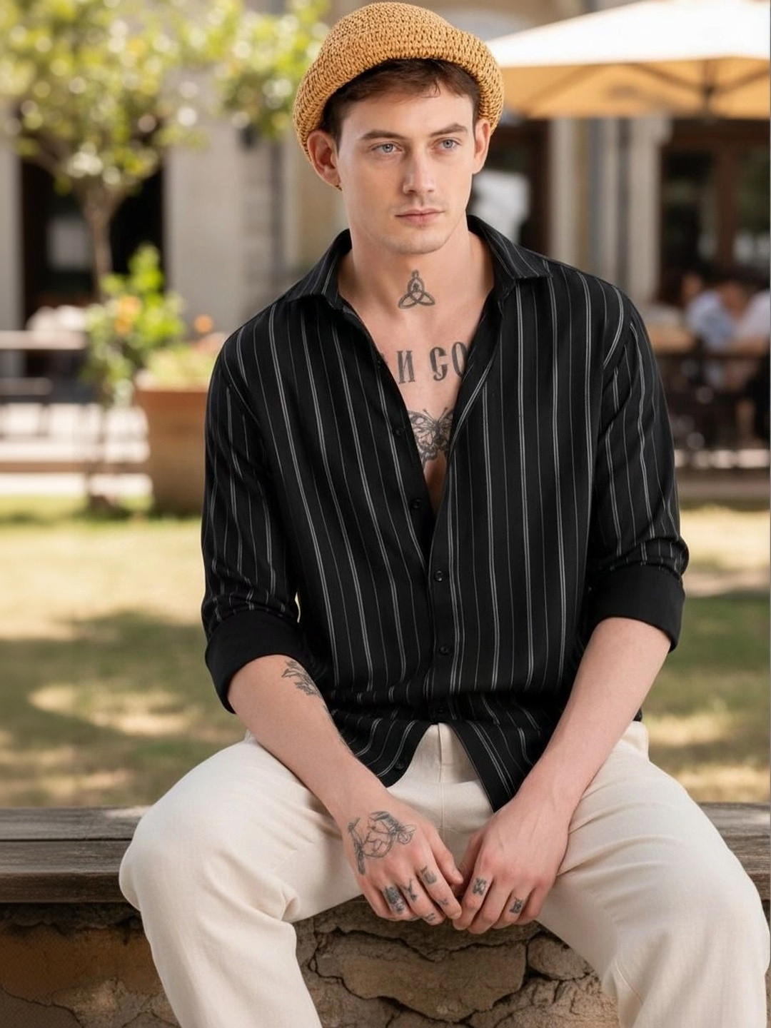 Men's Regular Fit Vertical Striped Casual Shirt