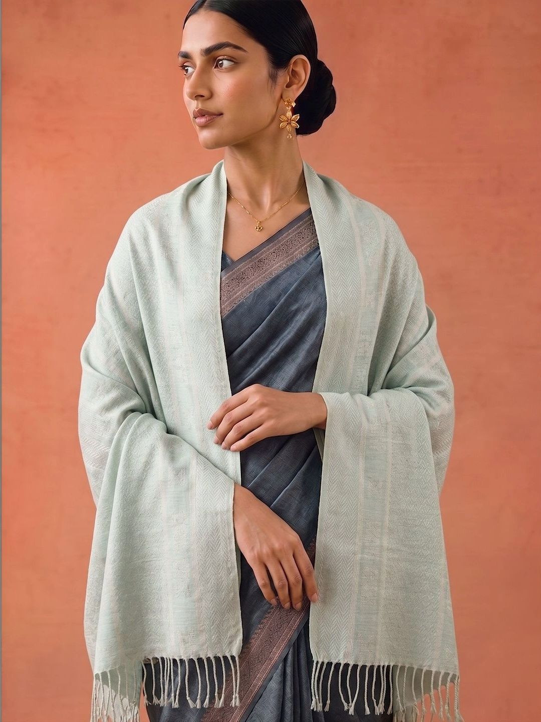 SAHASIKA Women Ethnic Woven Design Tasseled Border Stole