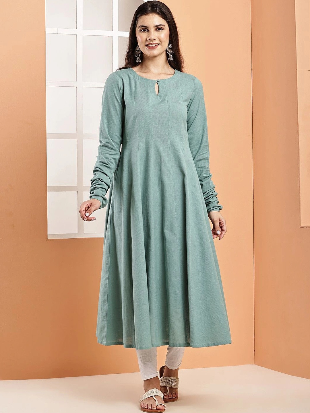 mannatt Women Keyhole Neck Khadi Anarkali Kurta