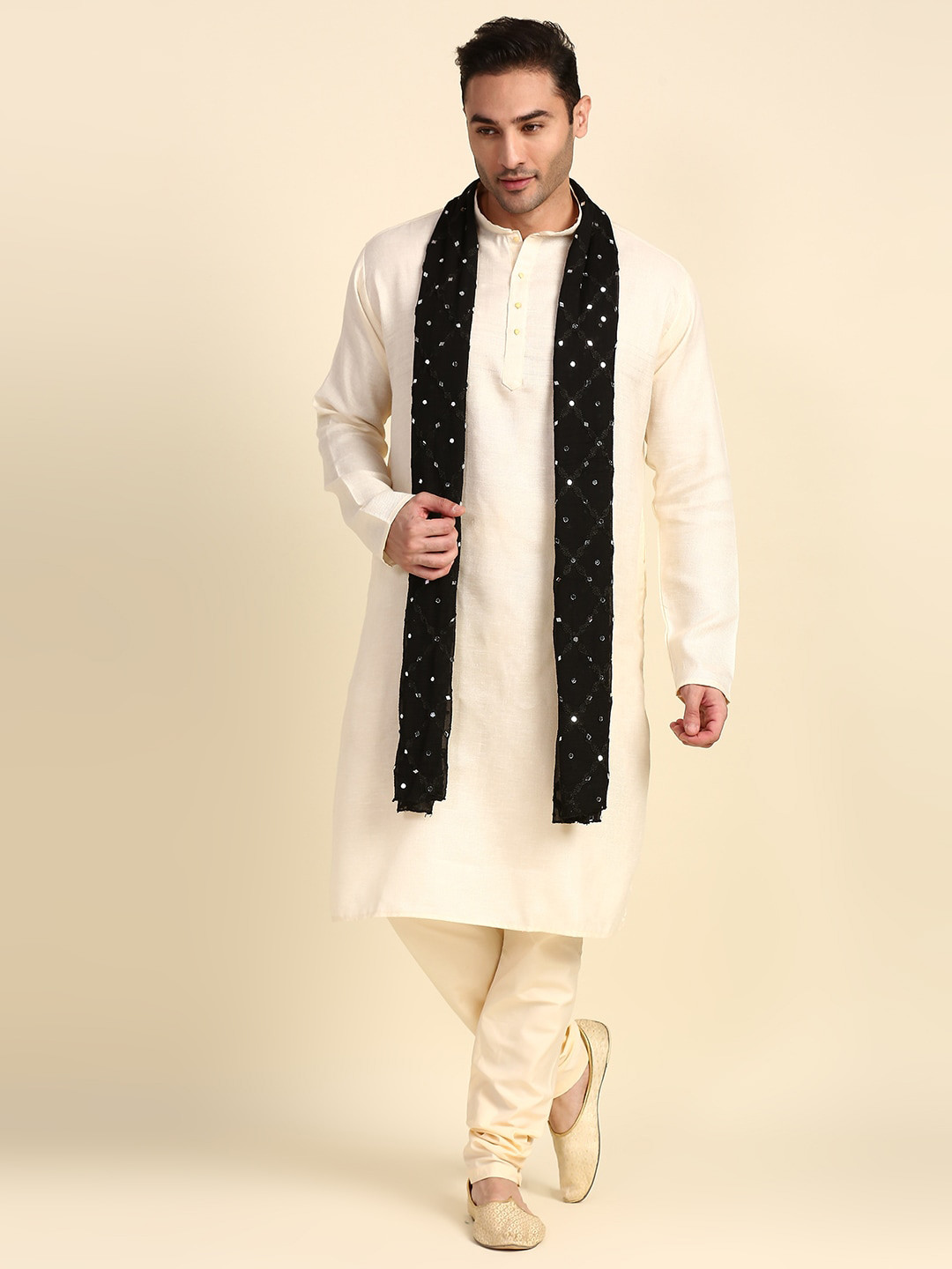 Dupatta Bazaar Men Black And Silver Toned Embroidered Mirror Work Dupatta