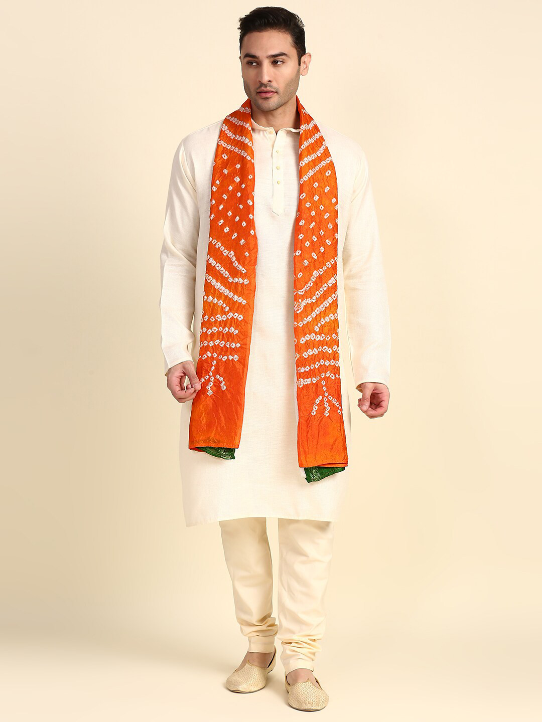 Dupatta Bazaar Men Orange & White Printed Bandhani Dupatta
