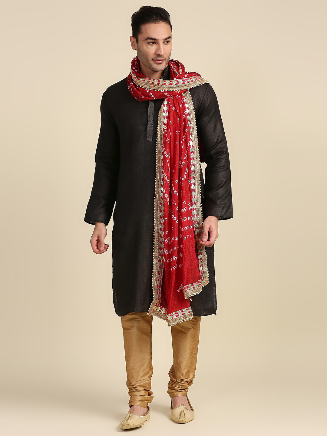 Dupatta Bazaar Men Maroon & Off White Bandhani Dupatta with Gotta Patti