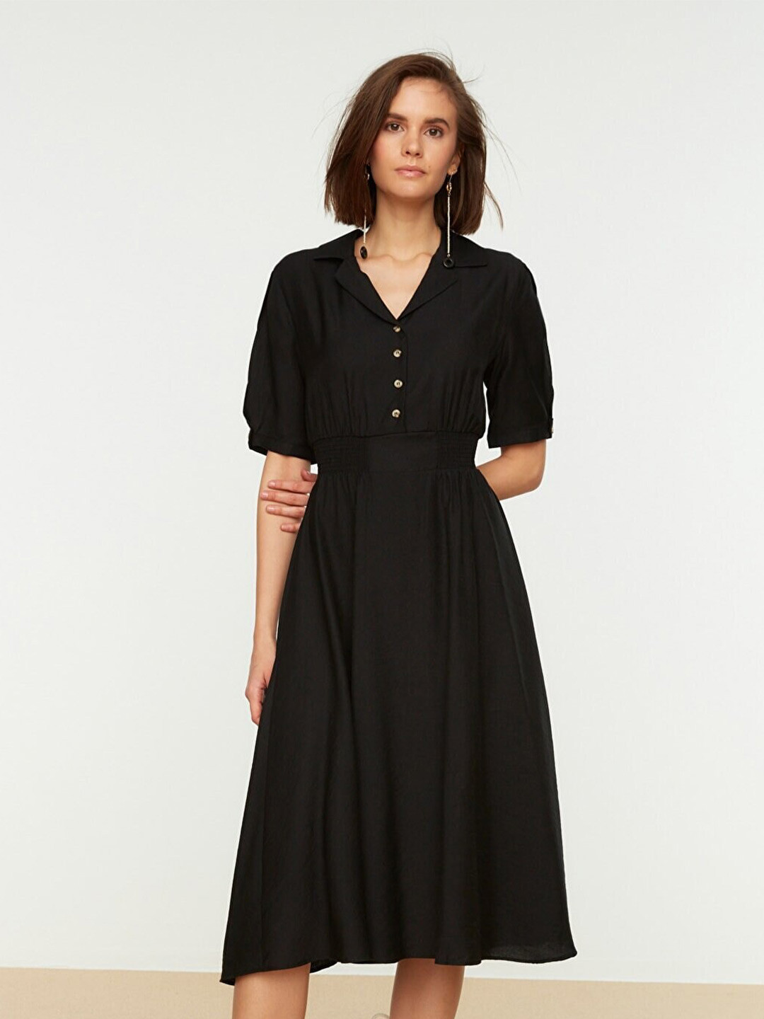 Trendyol Black Solid Puff Sleeve A-Line Dress