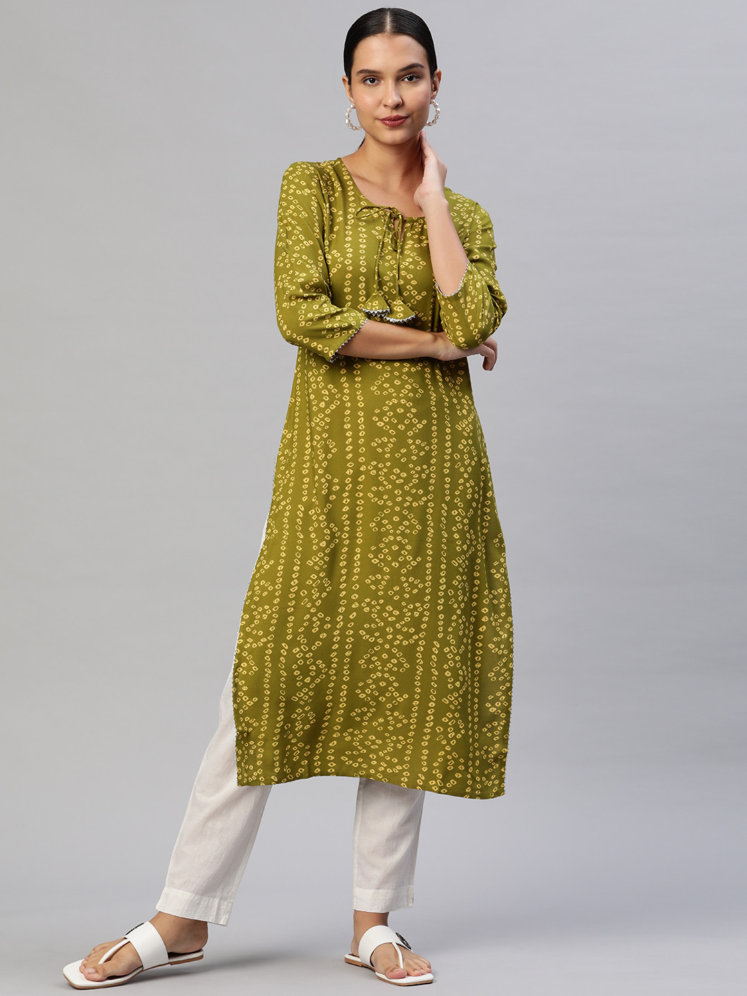 PIROH Women Green Bandhani Printed Straight Kurta