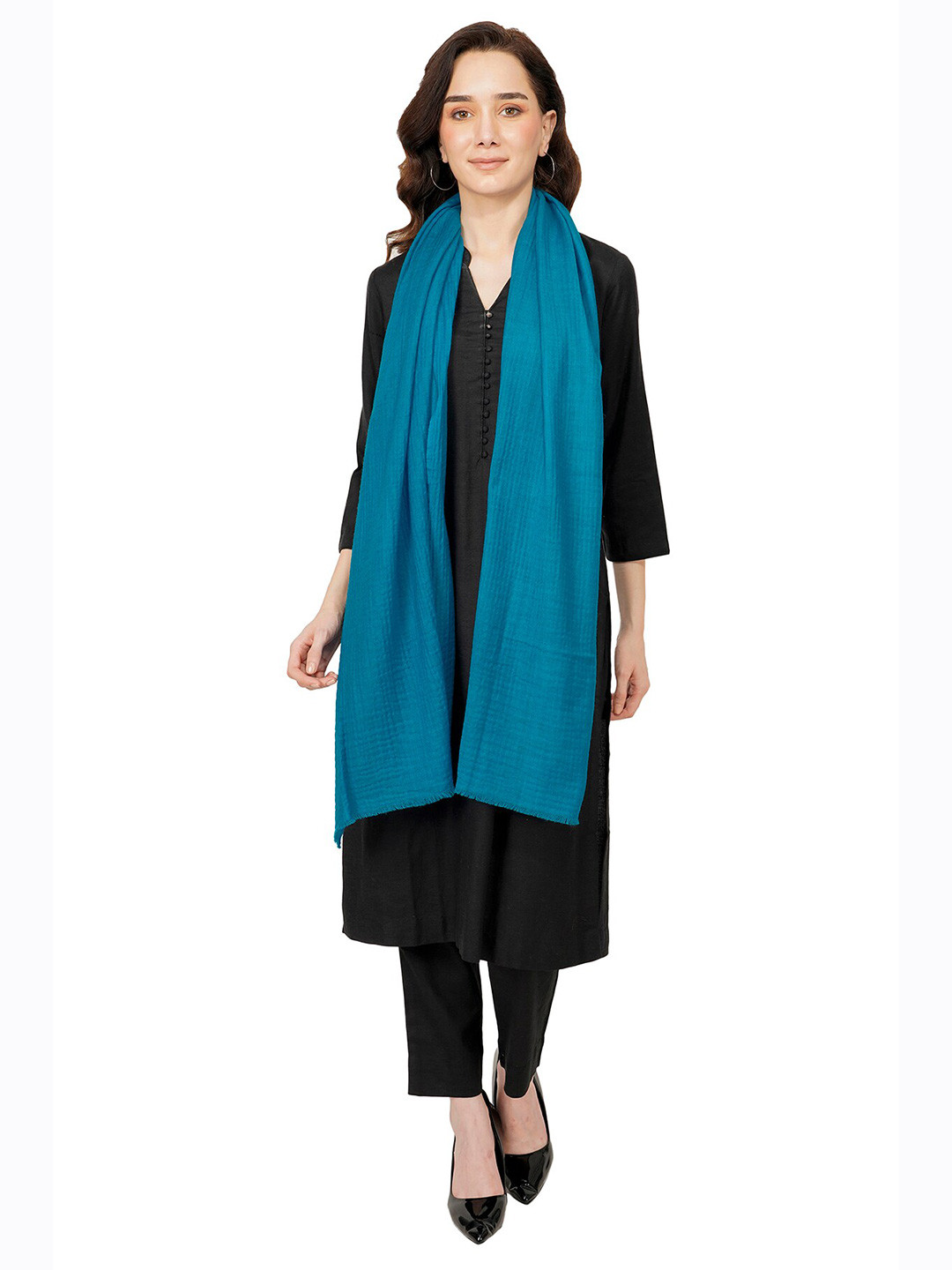 Rhe-Ana Women Blue Solid Frayed Cedar Stole