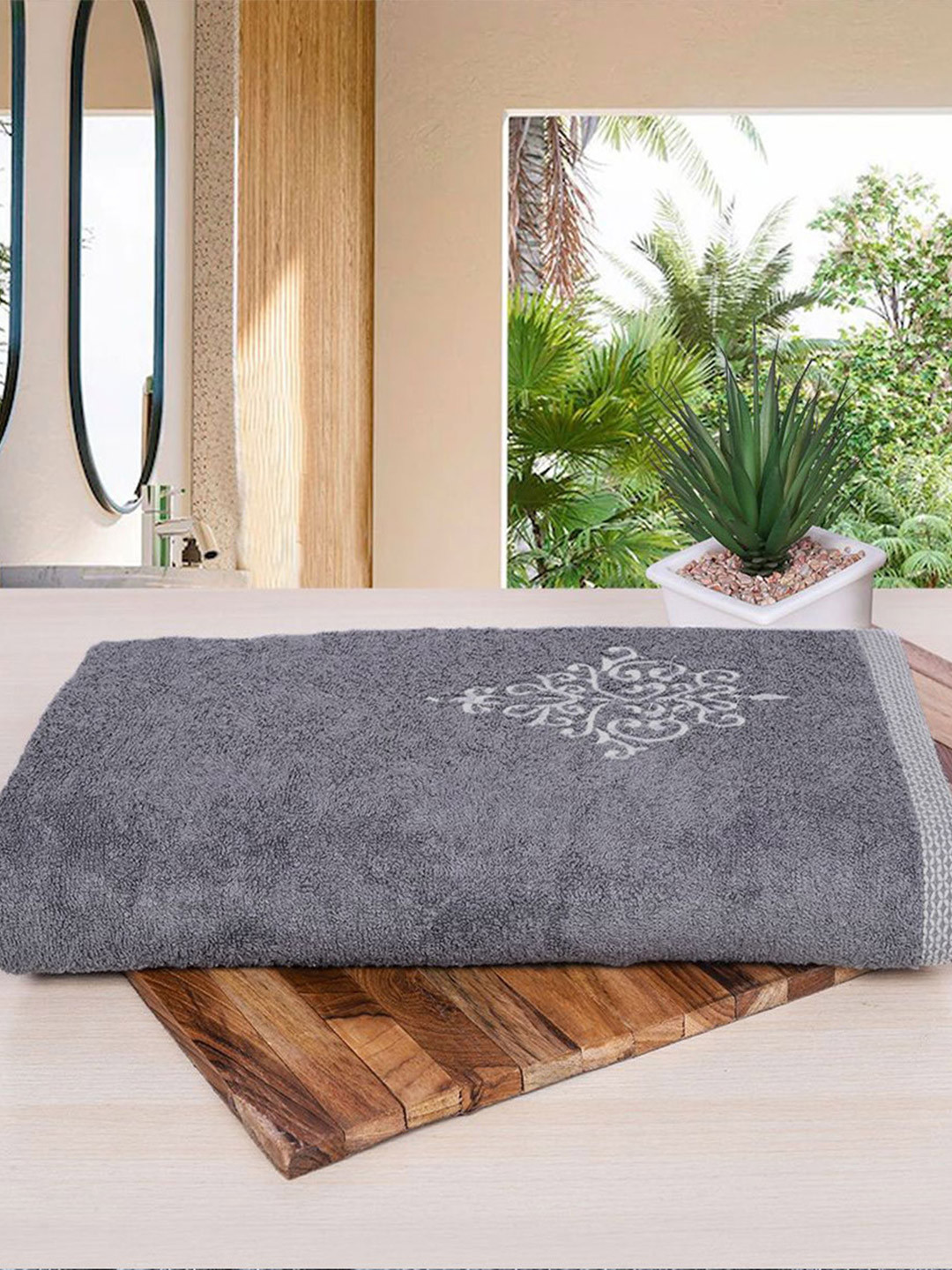 RANGOLI Organic 550 GSM Bamboo Bath Towel