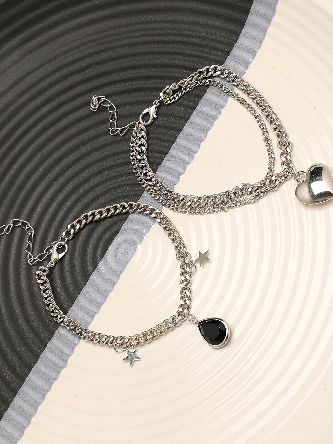 SOHI Set Of 2 Silver-Plated Heart Anklets