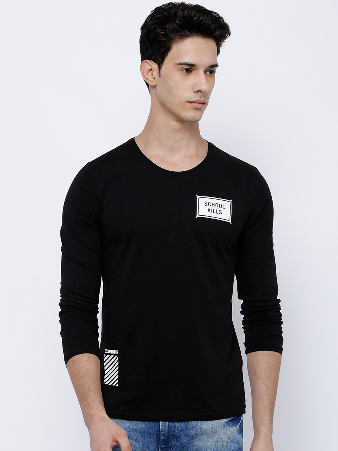 LOCOMOTIVE Men Black Solid Round Neck T-shirt