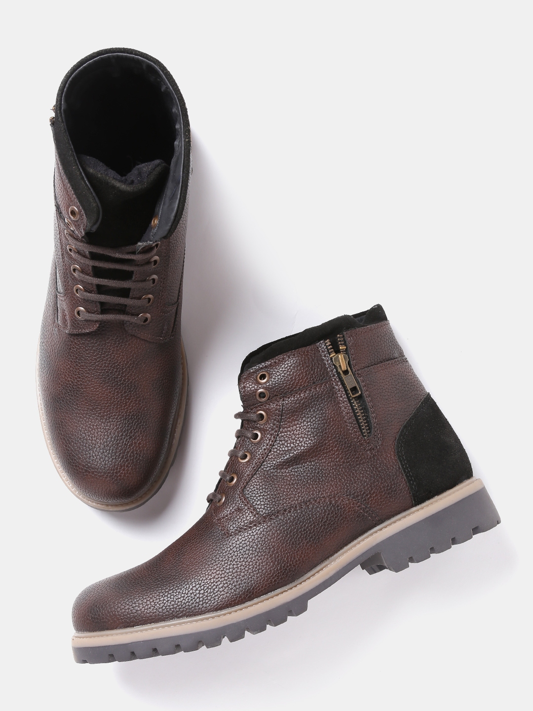 Roadster on sale boots myntra