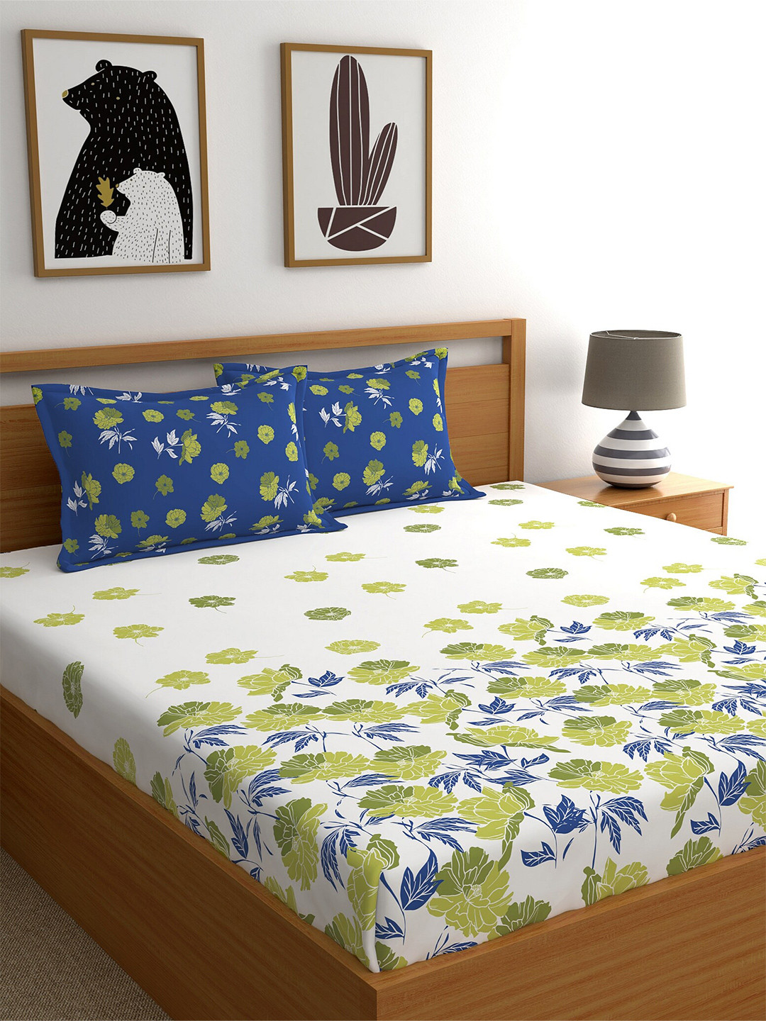 Dreamscape White & Blue Floral 140 TC Pure Cotton Queen Bedsheet with 2 Pillow Covers
