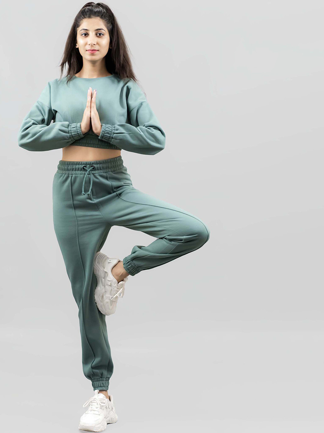 IMPERATIVE Women Green Solid 2 Pieces Tracksuit