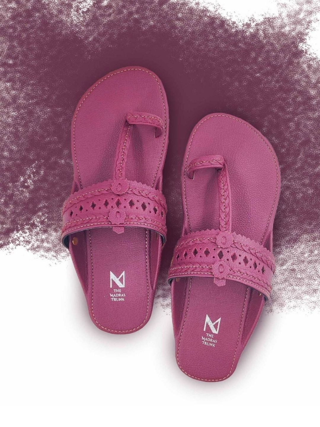 THE MADRAS TRUNK Women Maroon Braided One Toe Kolhapuri Flats