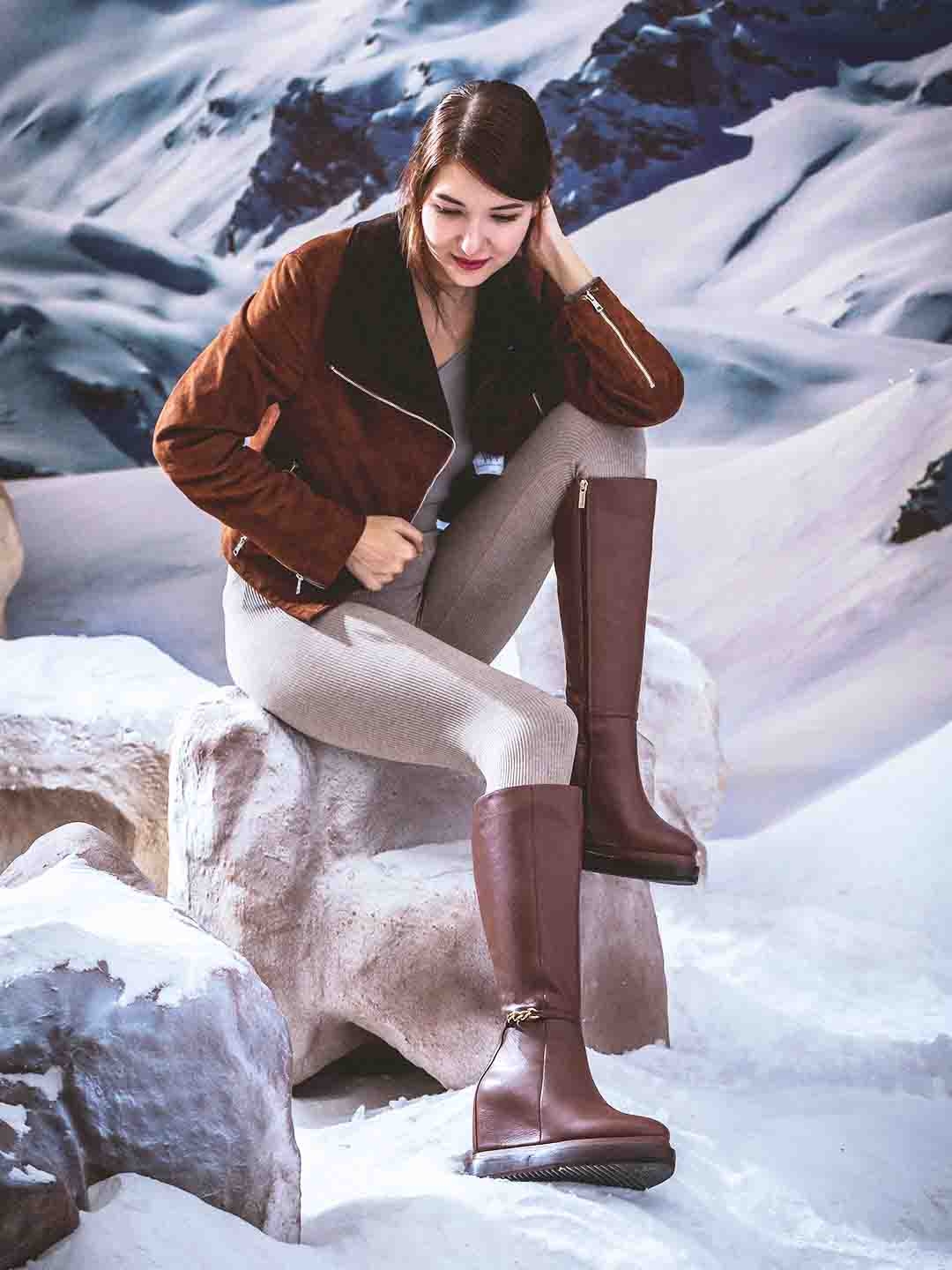Internal wedge boots deals