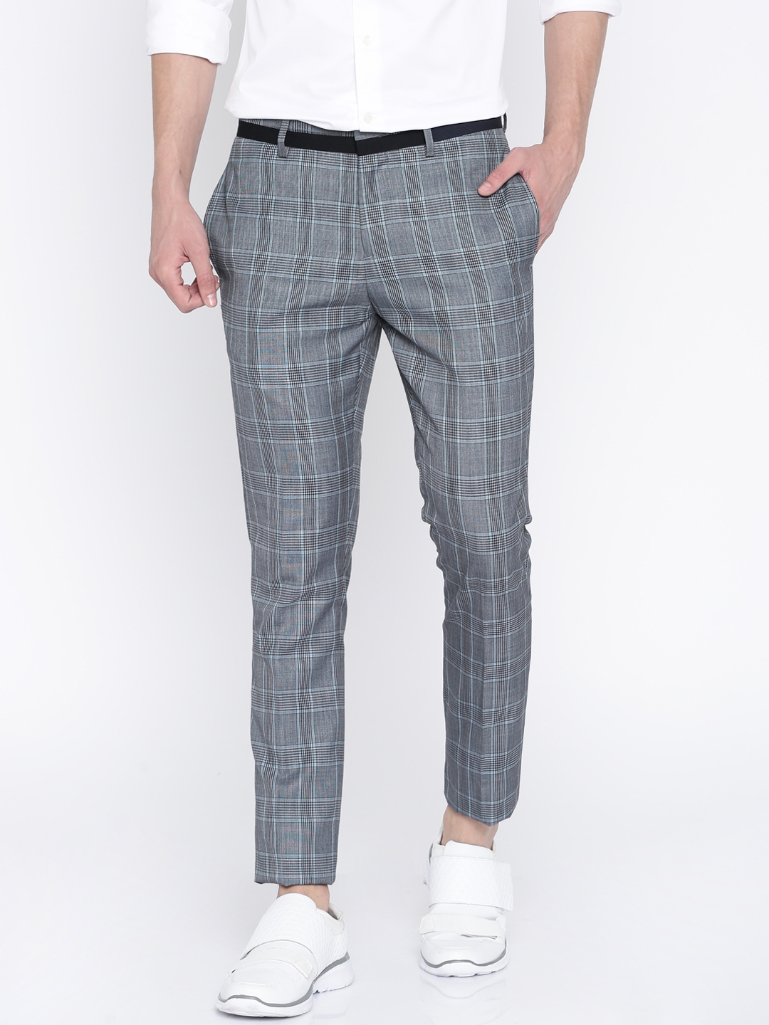 Buy INVICTUS Men Blue  Grey Slim Fit Checked Cigarette Trousers  Trousers  for Men 2029961  Myntra