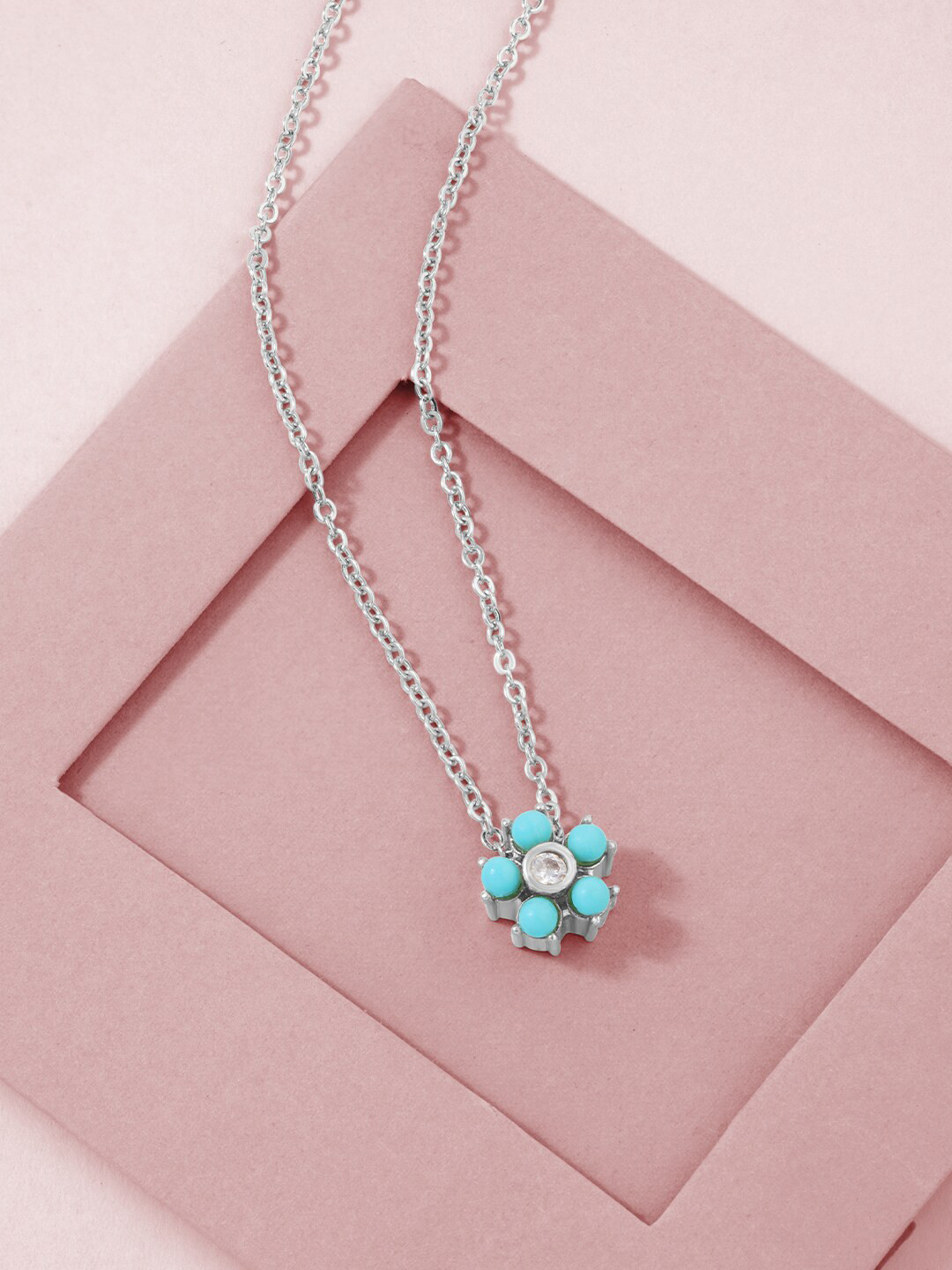 MINUTIAE Women Blue  Beads Floral Pendant Brass Silver-Plated Necklace