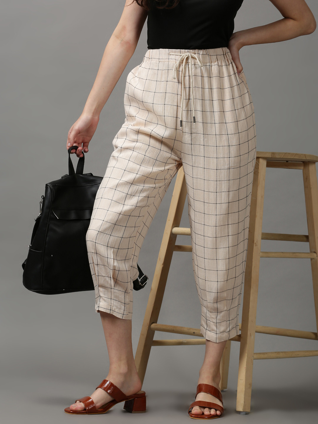 SHOWOFFFF Women Cream-Coloured Checked Trousers