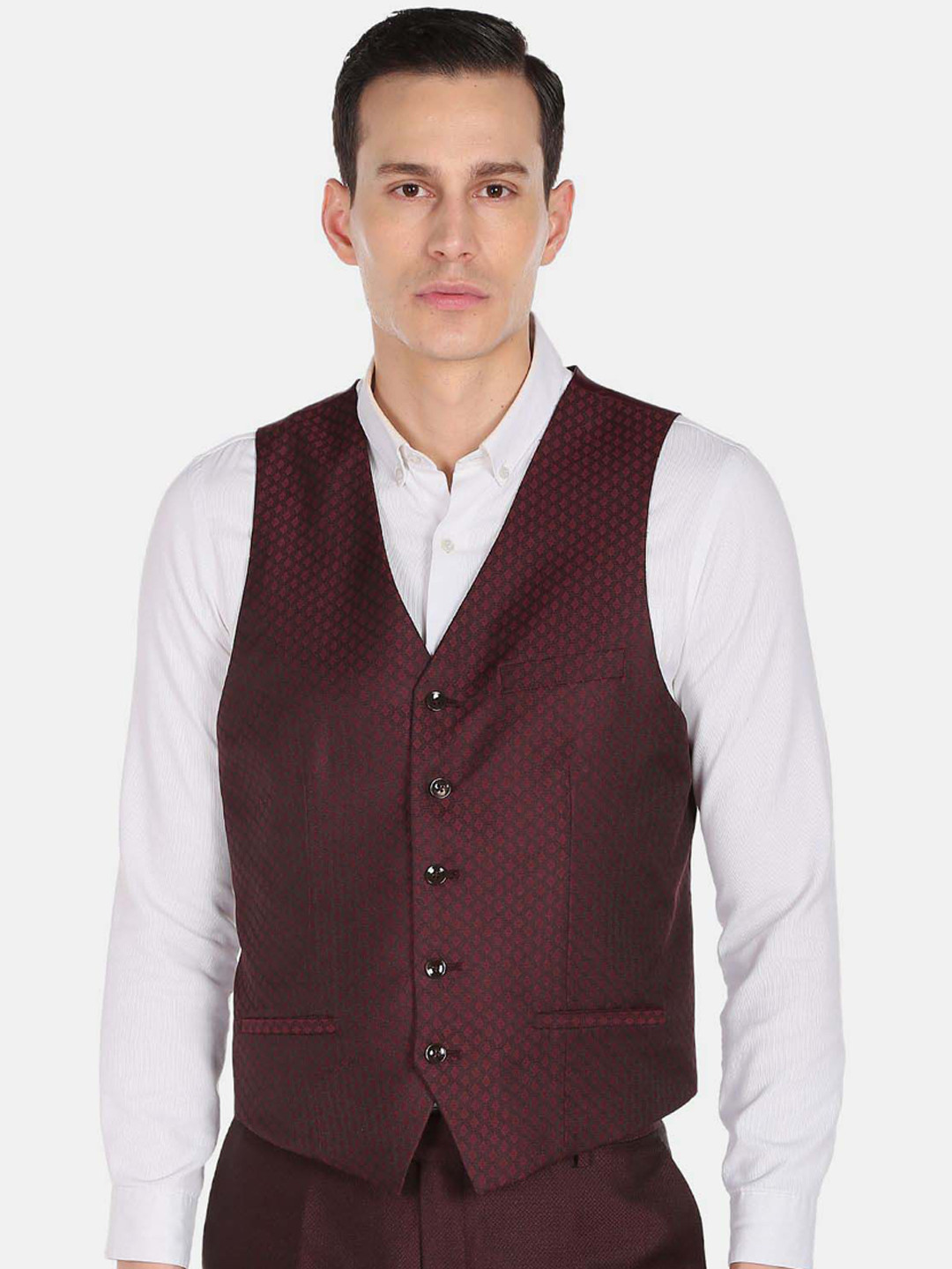 Arrow Men Maroon Solid Single-Breasted Three-Piece Suit