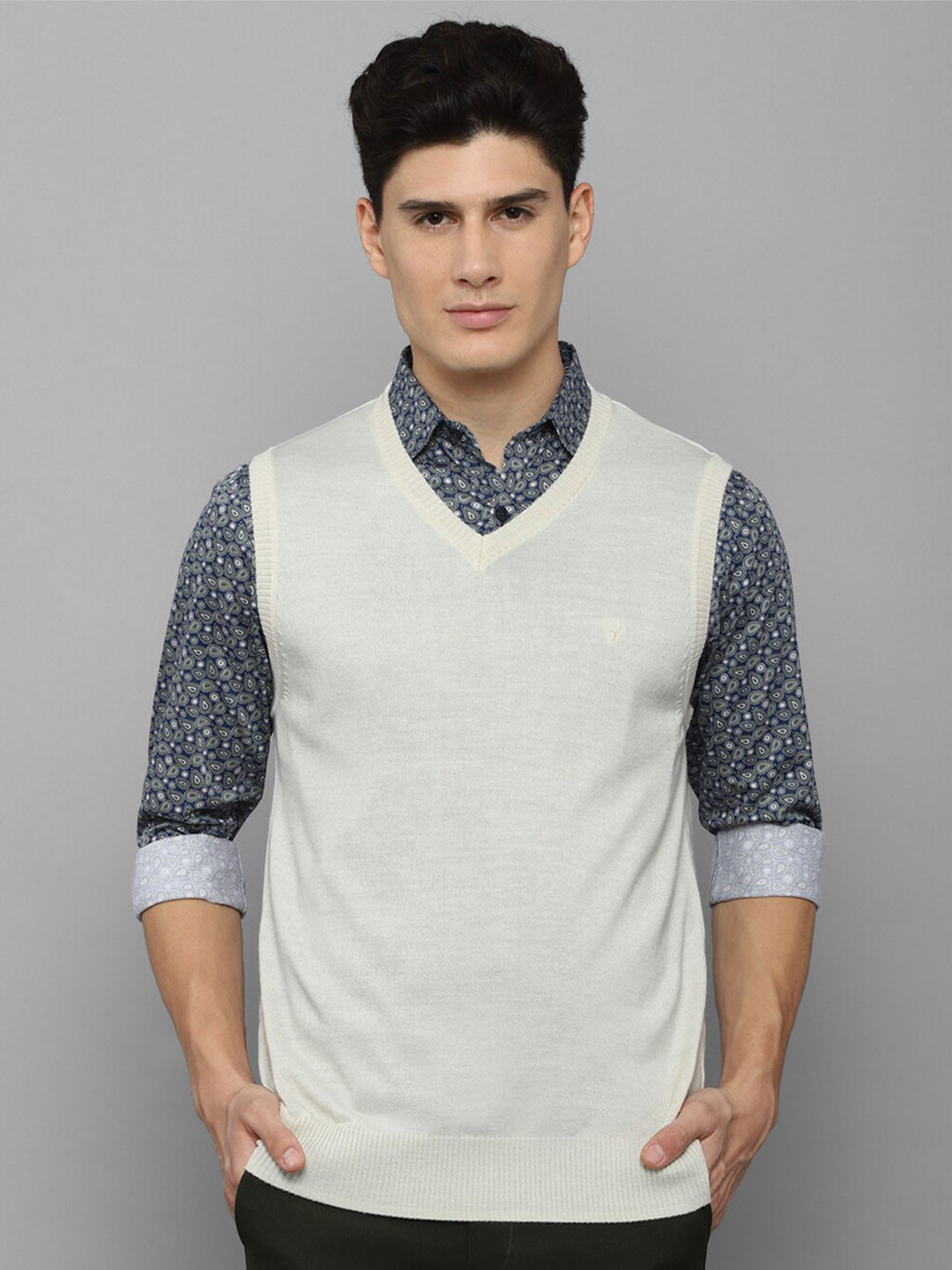 Allen Solly Men White Solid Sweater Vest