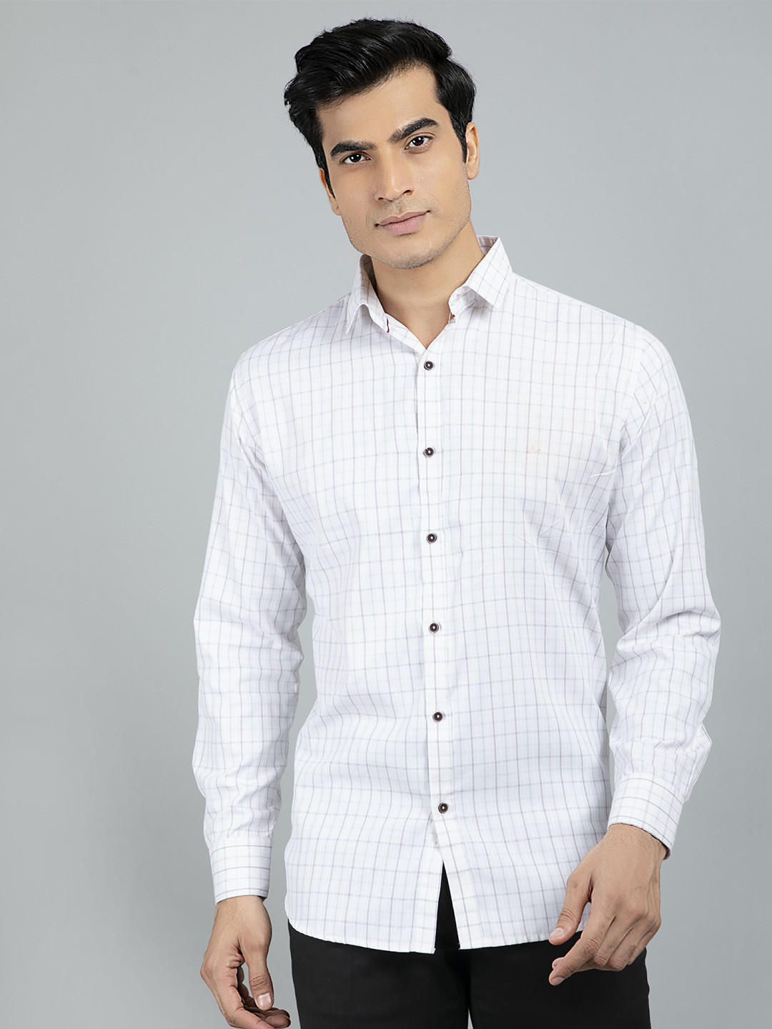 RED FEATHER Men White Windowpane Checks Cotton Casual Shirt