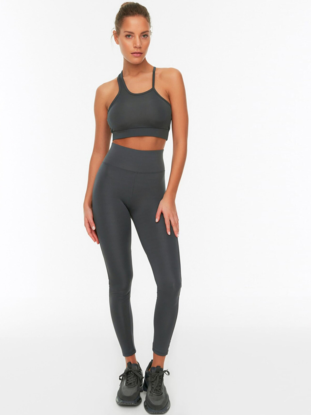Trendyol Women Charcoal Solid Slimming Sports Tights
