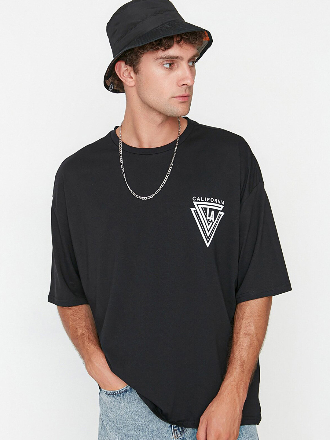 Trendyol Men Black Solid Drop-Shoulder Sleeve Cotton T-shirt