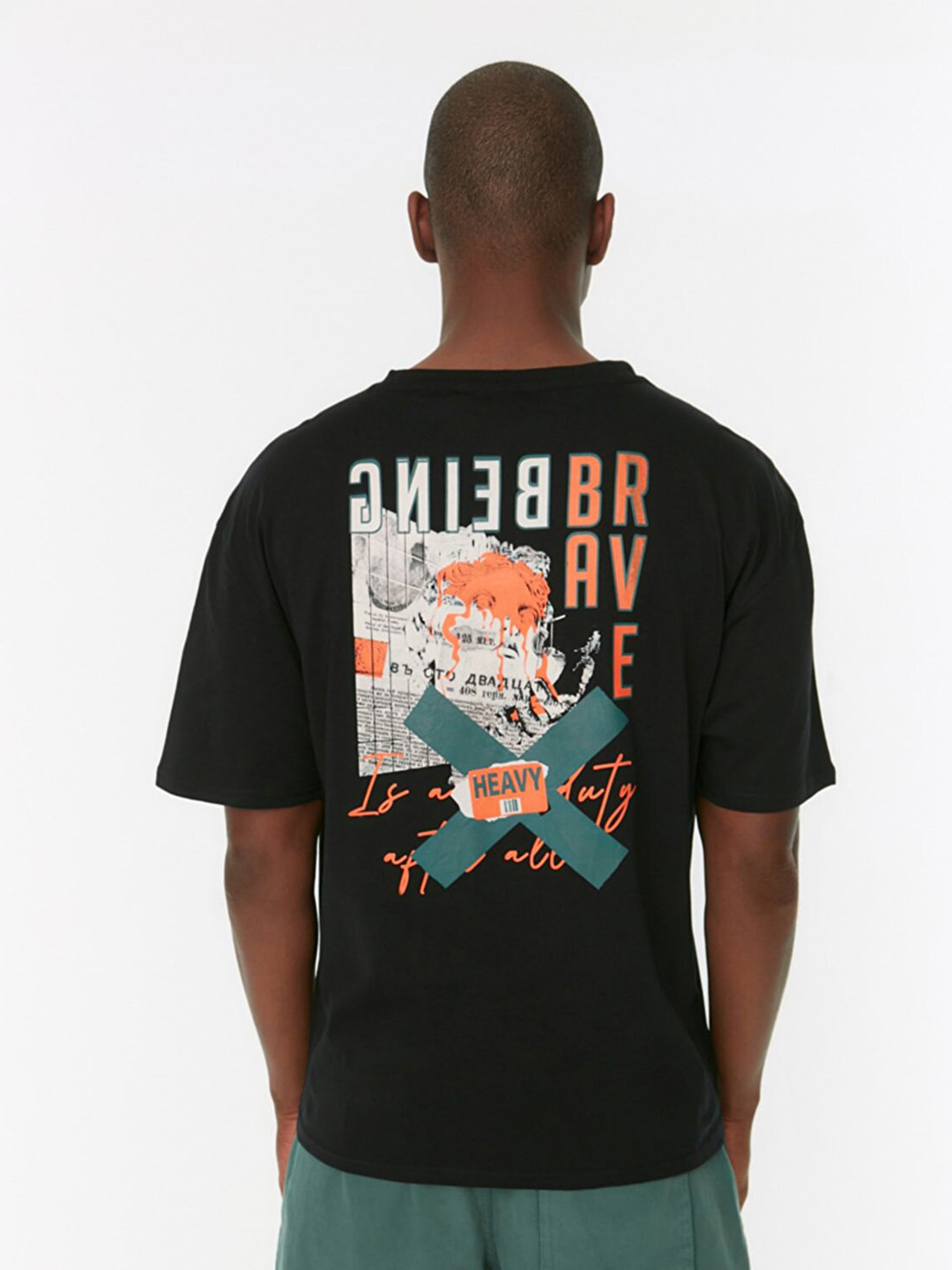 Trendyol Men Black Printed Drop-Shoulder Sleeves Cotton T-shirt