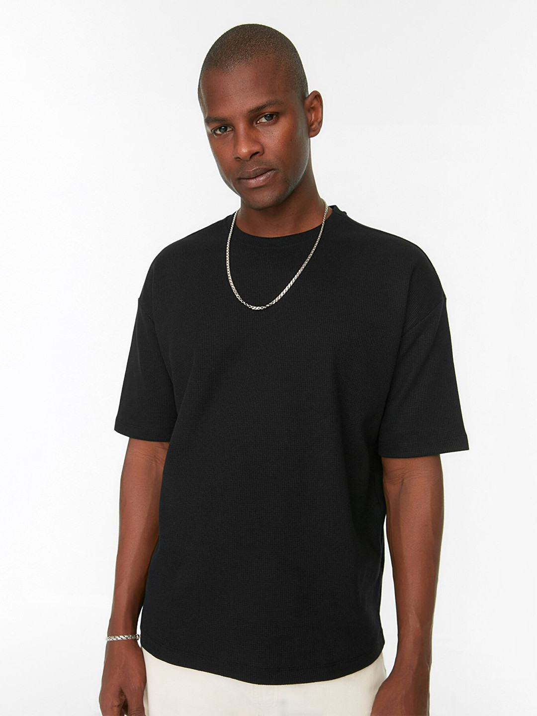 Trendyol Men Black Solid Drop-Shoulder Sleeves Cotton T-shirt