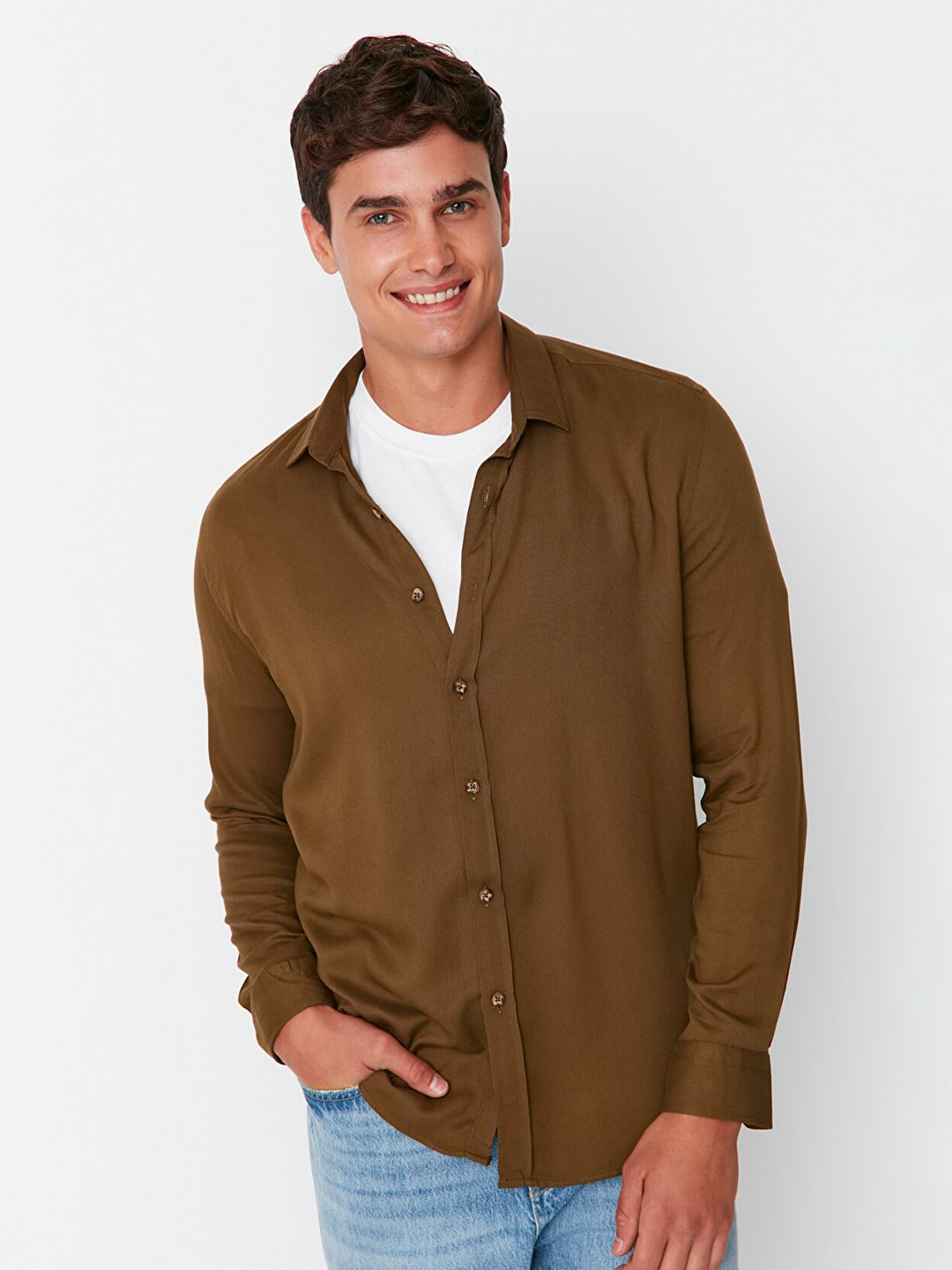 Trendyol Men Khaki Solid Long Sleeves Regular Fit Casual Shirt