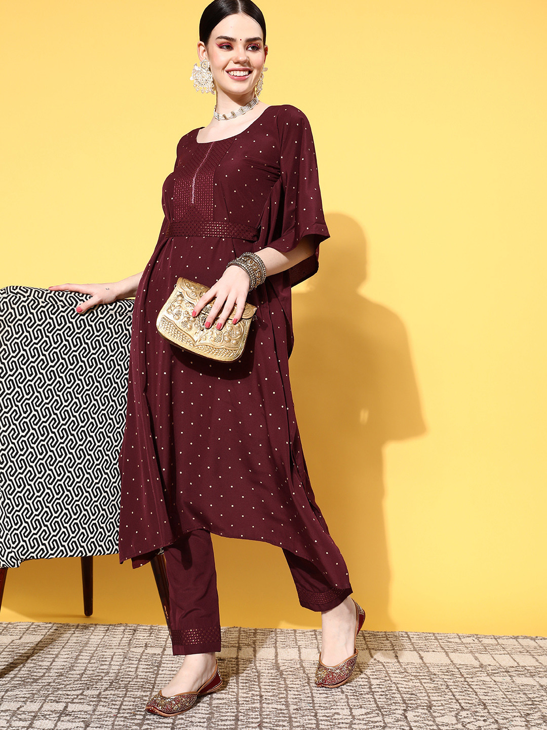 SheWill Women Geometric Poly Crepe Adjustable Waistline Kurta Set