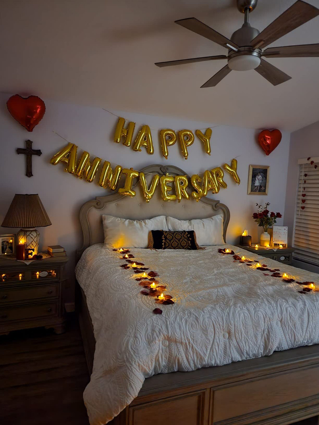 BS AMOR Gold Anniversary Balloon Festive Decor