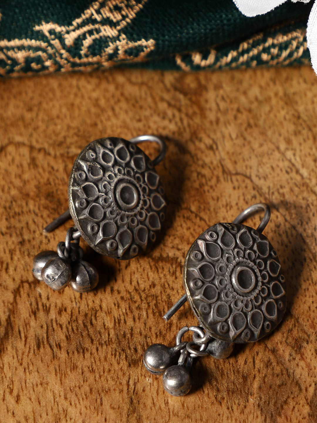 VENI Silver-Plated Oxidised Drop Earrings