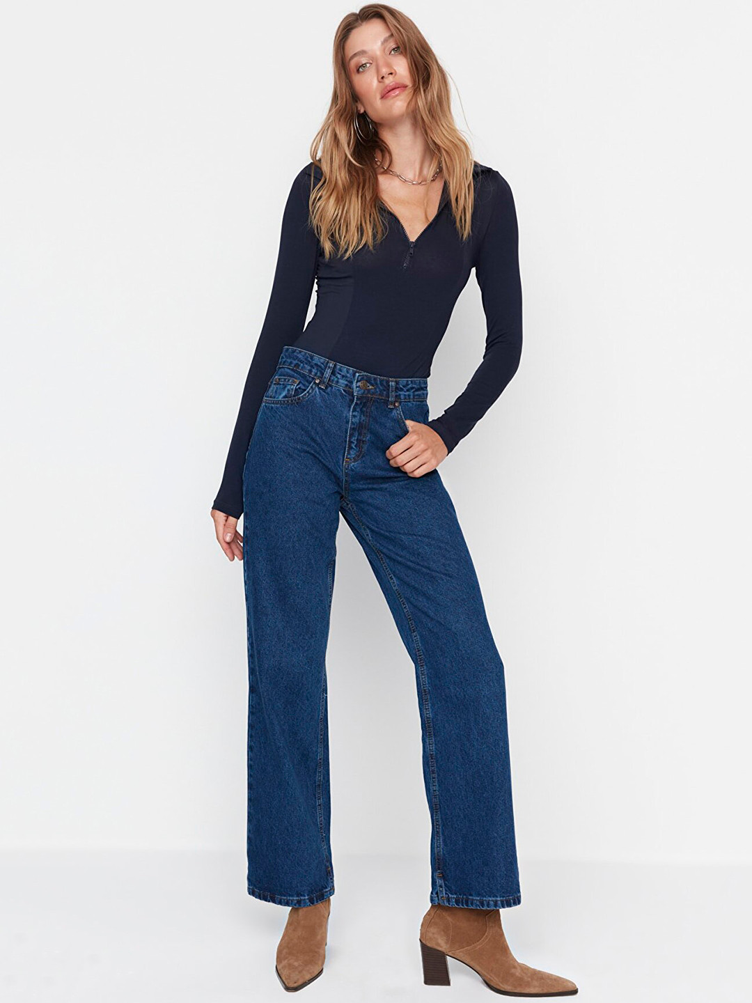 Trendyol Women Mid-Rise Clean Look Regular Fit Cotton Jean