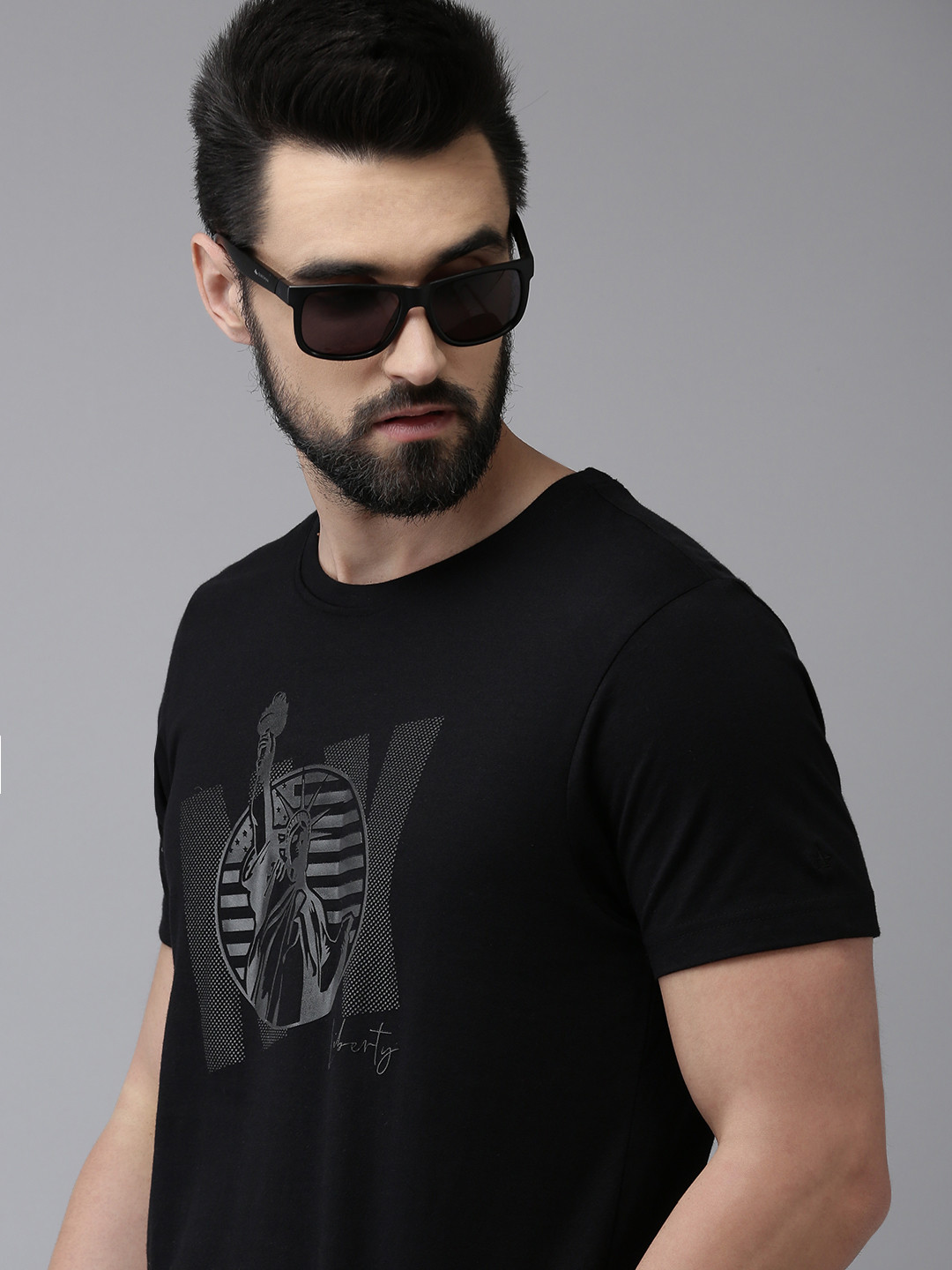 Arrow Men Black & Grey Statute Of Liberty & New York Print Pure Cotton Knitted T-shirt