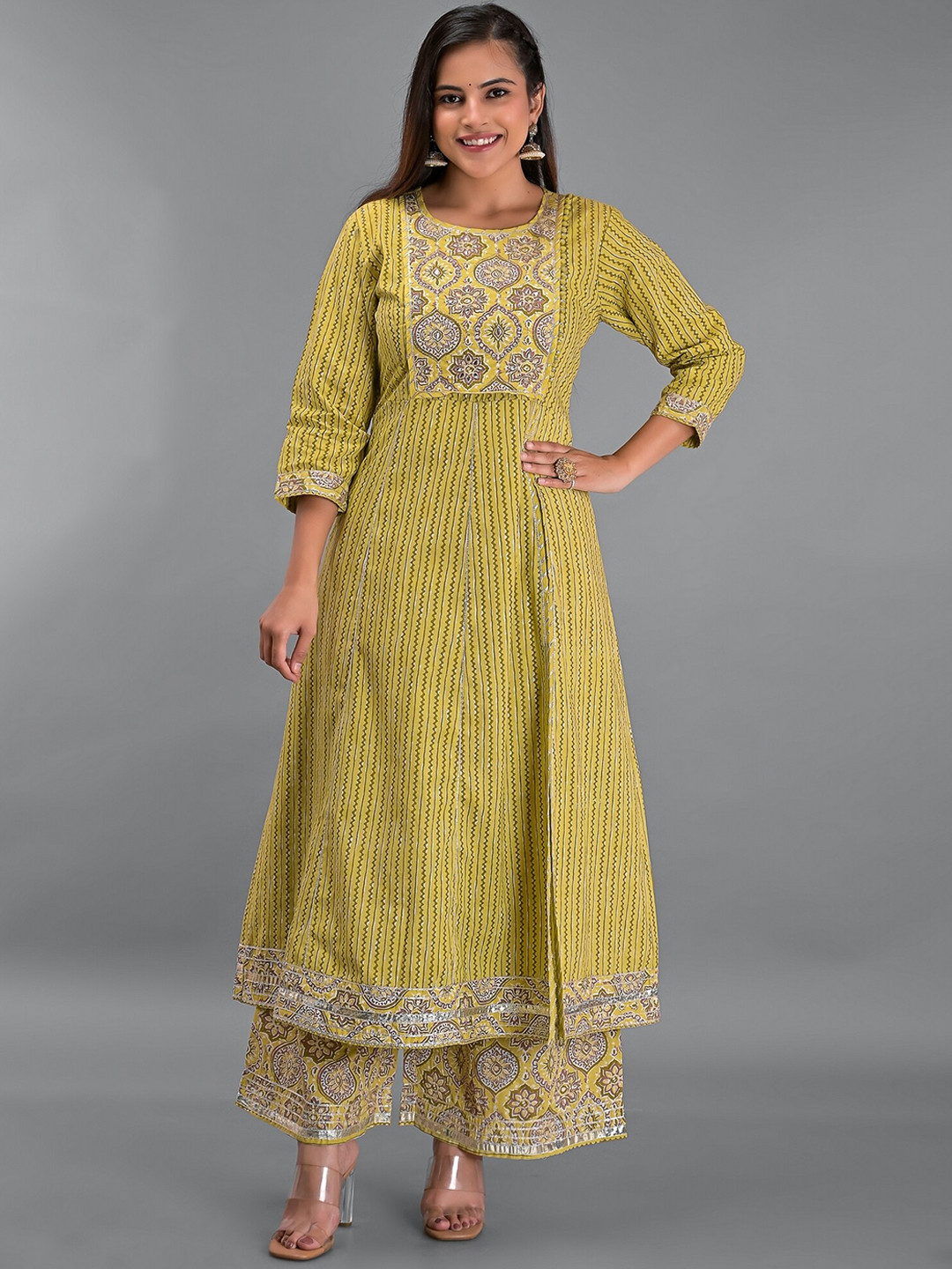 EtnicaWear Women Green Ethnic Motifs Printed Gotta Patti Pure Cotton Kurta with Palazzos