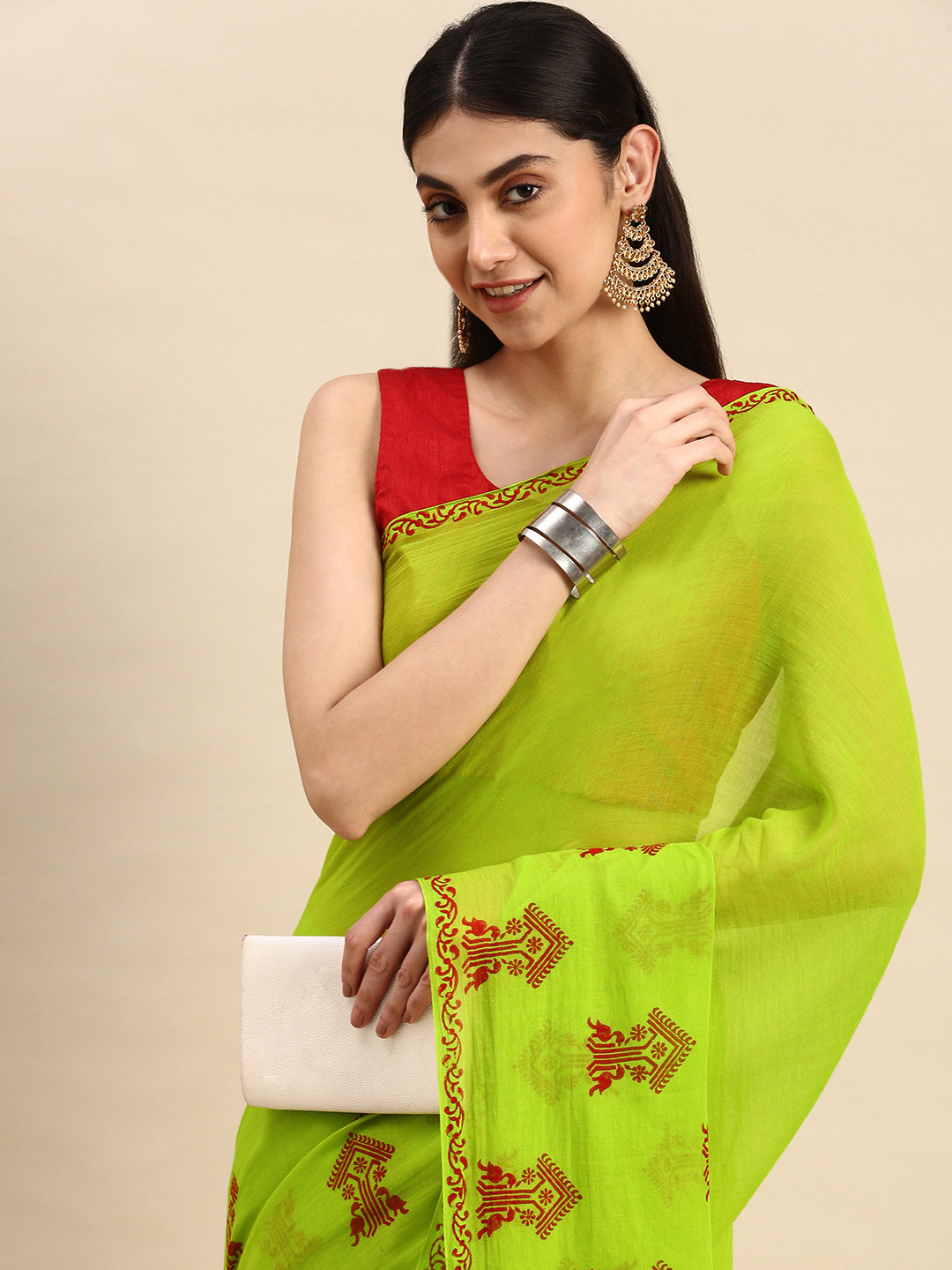 Apaapi Threads of glory Green & Red Ethnic Motifs Pure Cotton Saree