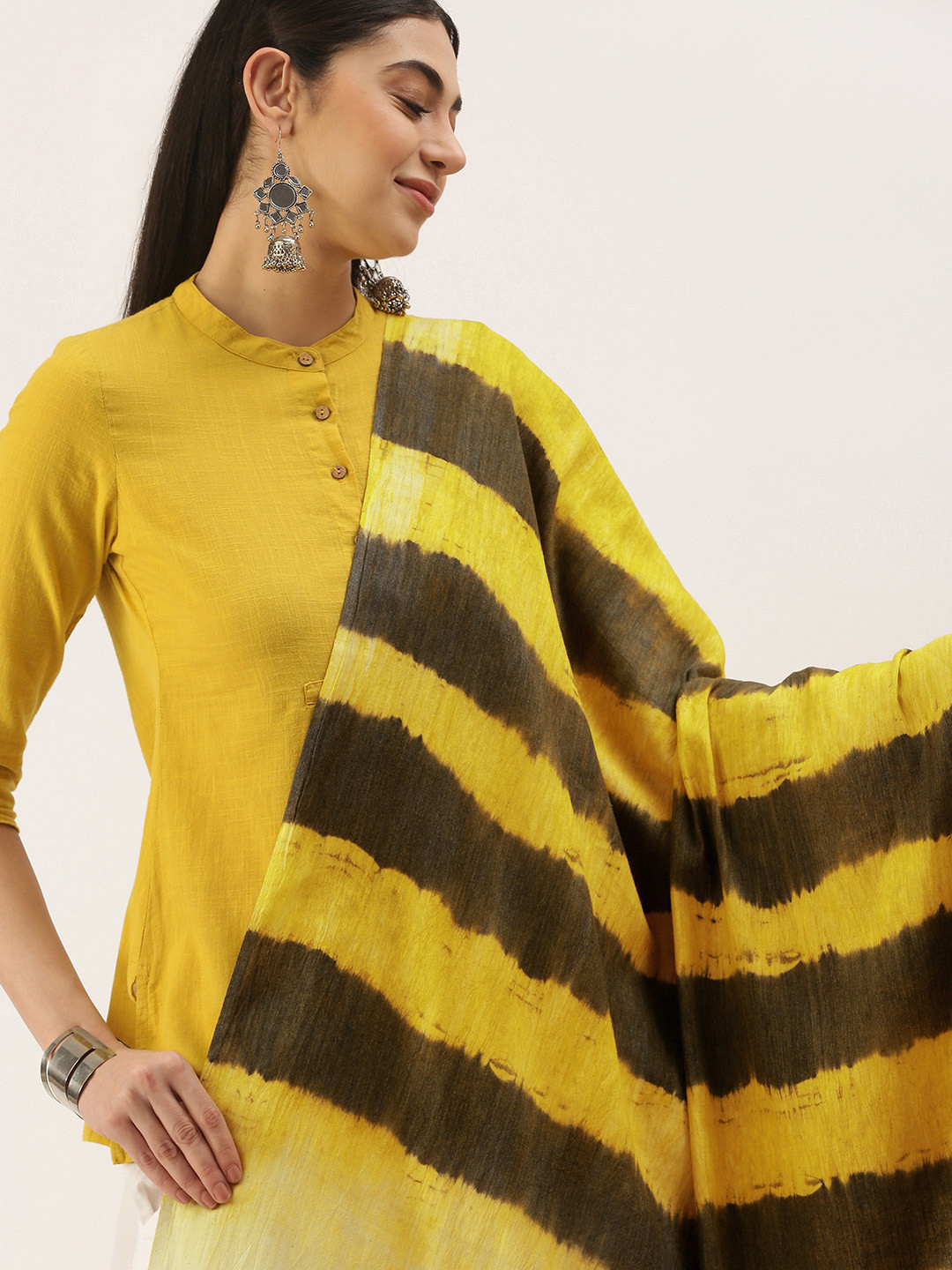 Apaapi Threads of glory Yellow & Black Striped Pure Cotton Shibori Dupatta