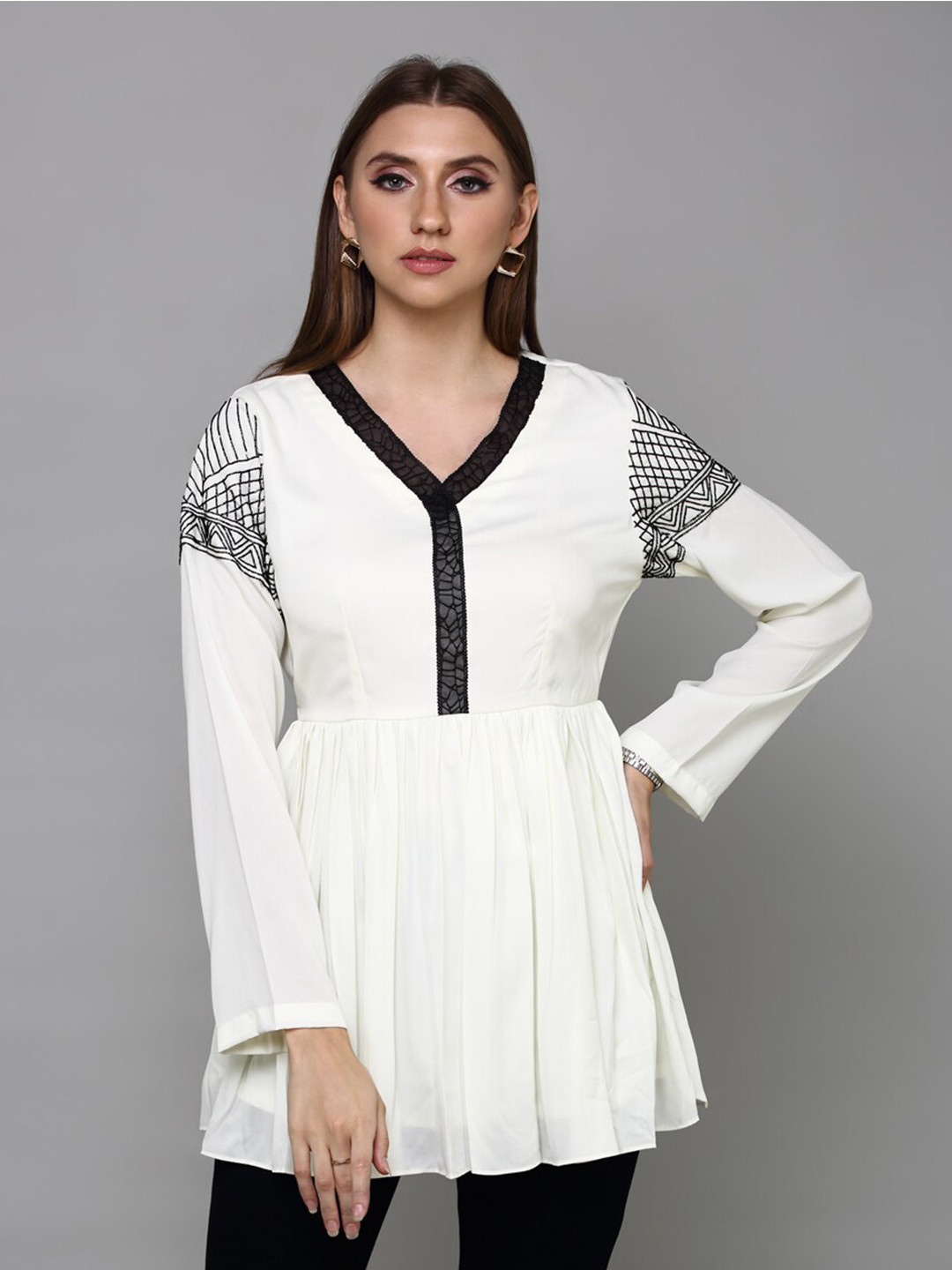 aturabi White & Black V-Neck Pure Georgette Kurti