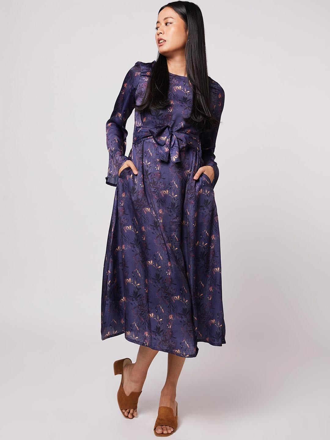 NOT SO PINK Women Blue & Beige Floral Printed A-Line Midi Dress
