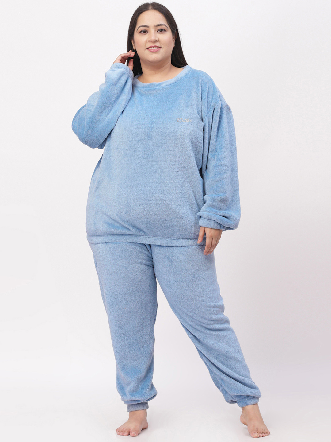 KLOTTHE Women Plus Size Woollen Night Suit