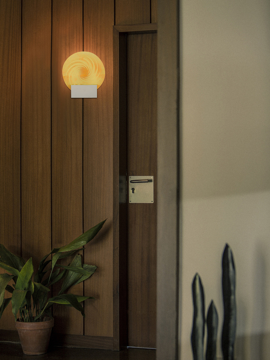 The Light Store White Wall Lamp